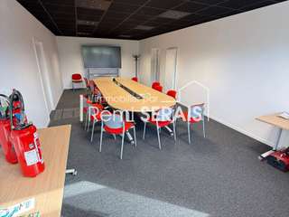 Bureaux et commerces 15 pièces