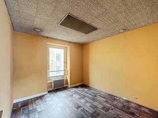 Bureaux et commerces 18 pièces