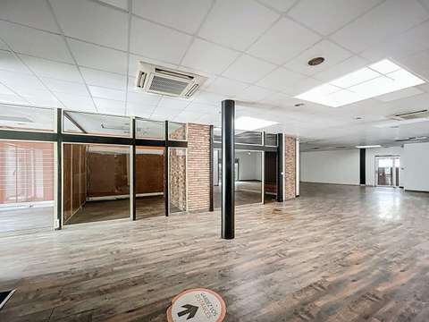 Bureaux et commerces 18 pièces Flers 61
