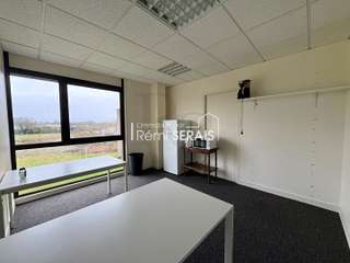 Bureaux et commerces 7 pièces