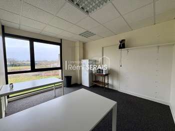 Bureaux et commerces 7 pièces