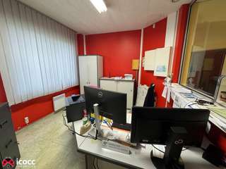 Bureaux et commerces 15 pièces