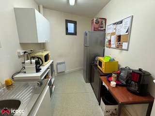 Bureaux et commerces 15 pièces