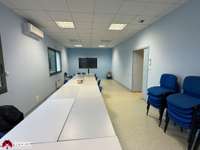 Bureaux et commerces 15 pièces Bureaux et commerces 15 pièces