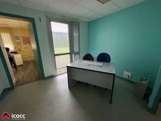 Bureaux et commerces 15 pièces