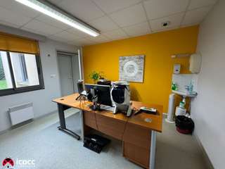 Bureaux et commerces 15 pièces