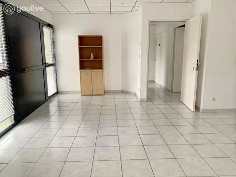 Bureaux et commerces 2 pièces