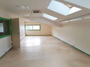 Vente Bureaux et commerces 656 m&sup2;Fougères