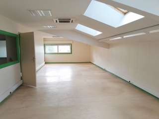 Bureaux et commerces 12 pièces