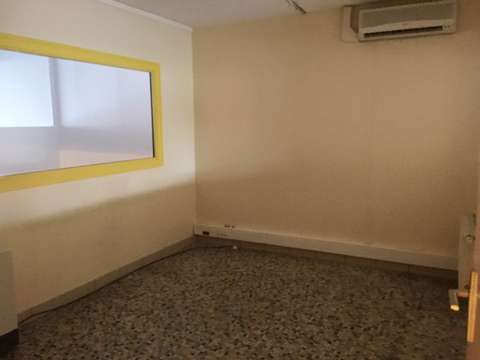 Bureaux et commerces 12 pièces