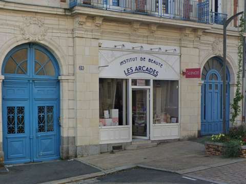 Bureaux et commerces Fougères 35