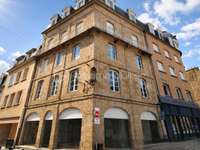 Bureaux et commerces 5 pièces