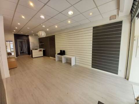 Bureaux et commerces 3 pièces Fougères 35