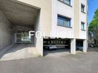 Bureaux et commerces 4 pièces