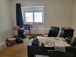Bureaux et commerces 7 pièces