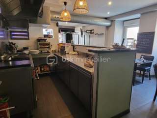 Bureaux et commerces 7 pièces
