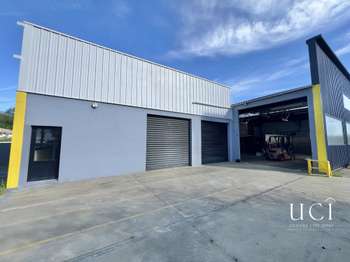 Vente Bureaux et commerces 370 m&sup2;Geneston