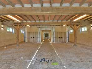 Vente Bureaux et commerces 563 m&sup2;Gennes-Val-de-Loire