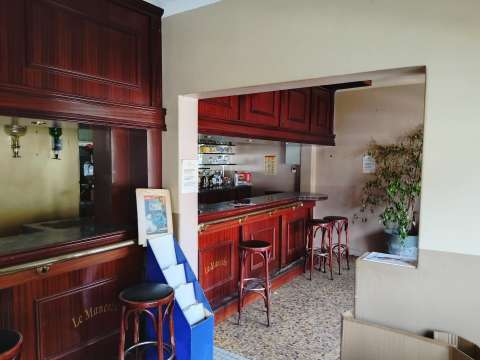 Bureaux et commerces 5 pièces