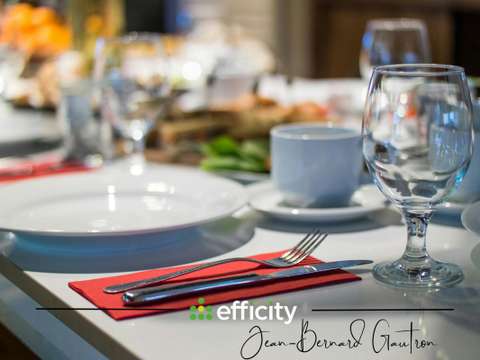 Bureaux et commerces Grâces 22