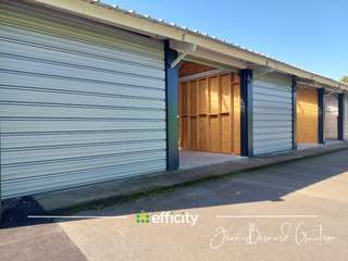 Bureaux et commerces 7 pièces