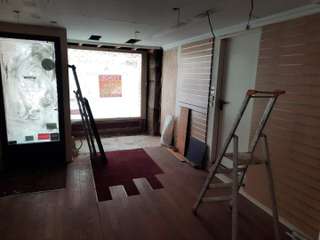 Bureaux et commerces 4 pièces