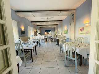 Bureaux et commerces 4 pièces