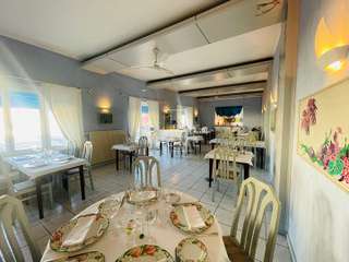 Bureaux et commerces 4 pièces