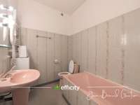 Bureaux et commerces 32 pièces