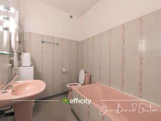 Bureaux et commerces 32 pièces Bureaux et commerces 32 pièces