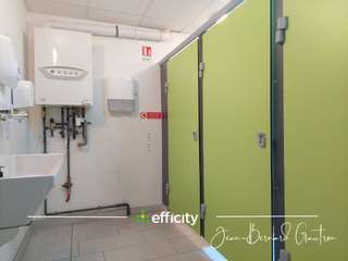 Bureaux et commerces 8 pièces