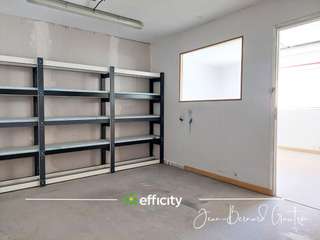 Bureaux et commerces 8 pièces