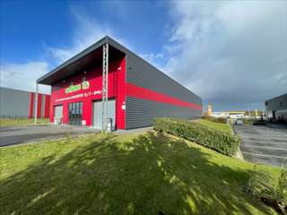 Bureaux et commerces 4 pièces