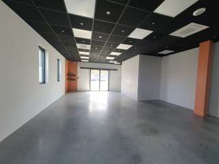 Bureaux et commerces 4 pièces