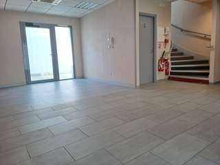 Bureaux et commerces 5 pièces