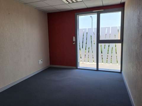 Bureaux et commerces 5 pièces