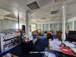 Bureaux et commerces 16 pièces