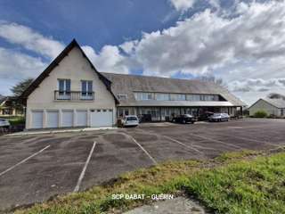 Bureaux et commerces 16 pièces