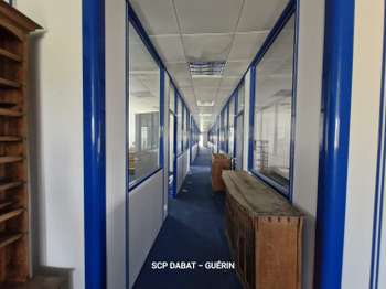 Bureaux et commerces 16 pièces