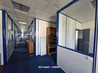 Bureaux et commerces 16 pièces