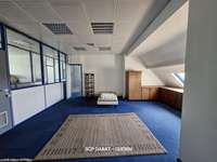 Bureaux et commerces 16 pièces