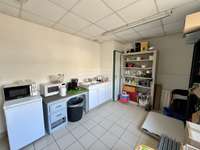 Bureaux et commerces 4 pièces