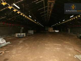 Bureaux et commerces 2 pièces