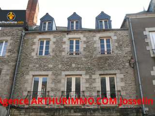 Bureaux et commerces 4 pièces