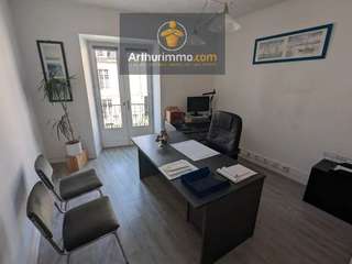 Bureaux et commerces 4 pièces