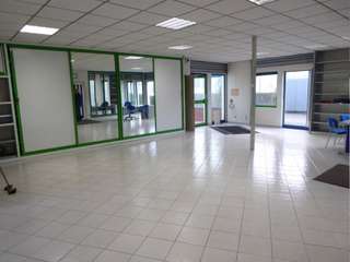 Bureaux et commerces 2 pièces