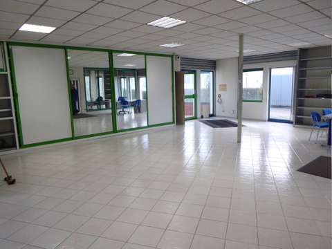 Bureaux et commerces 2 pièces