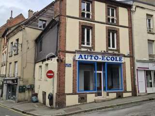 Bureaux et commerces 10 pièces