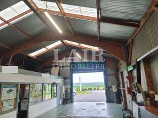 Bureaux et commerces 4 pièces