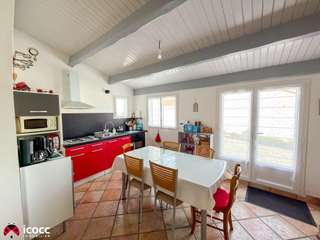 Bureaux et commerces 8 pièces